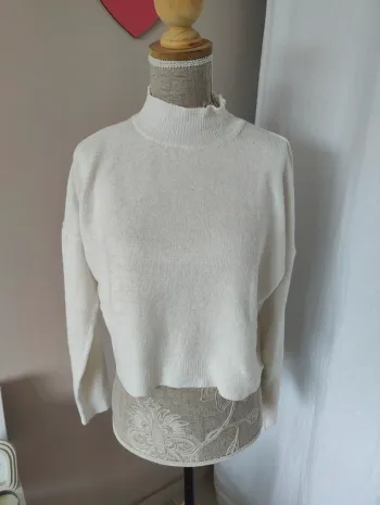 Pull blanc
