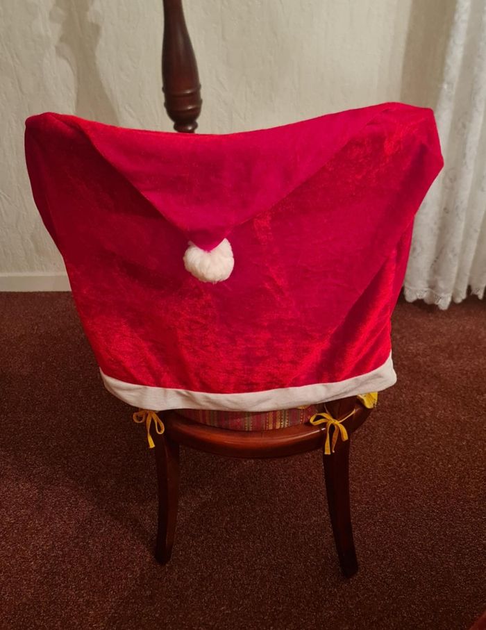 6pcs Housse dossier chaise bonnet père Noël 🎅 - photo numéro 8