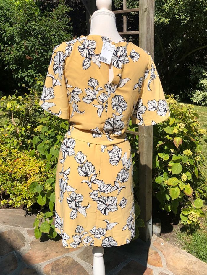 Robe H&M neuve taille 38 - photo numéro 7