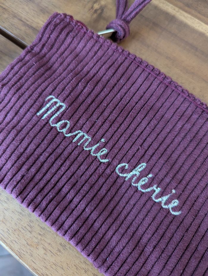 Pochette velours prune/or Mamie chérie - photo numéro 3
