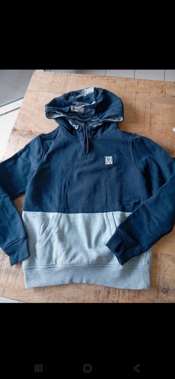 Sweat a capuche