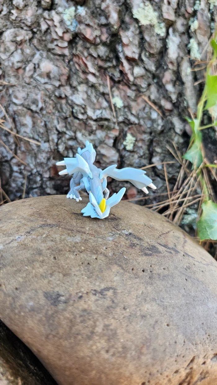 Super figurine Pokemon Nintendo tomy Kyurem - photo numéro 3