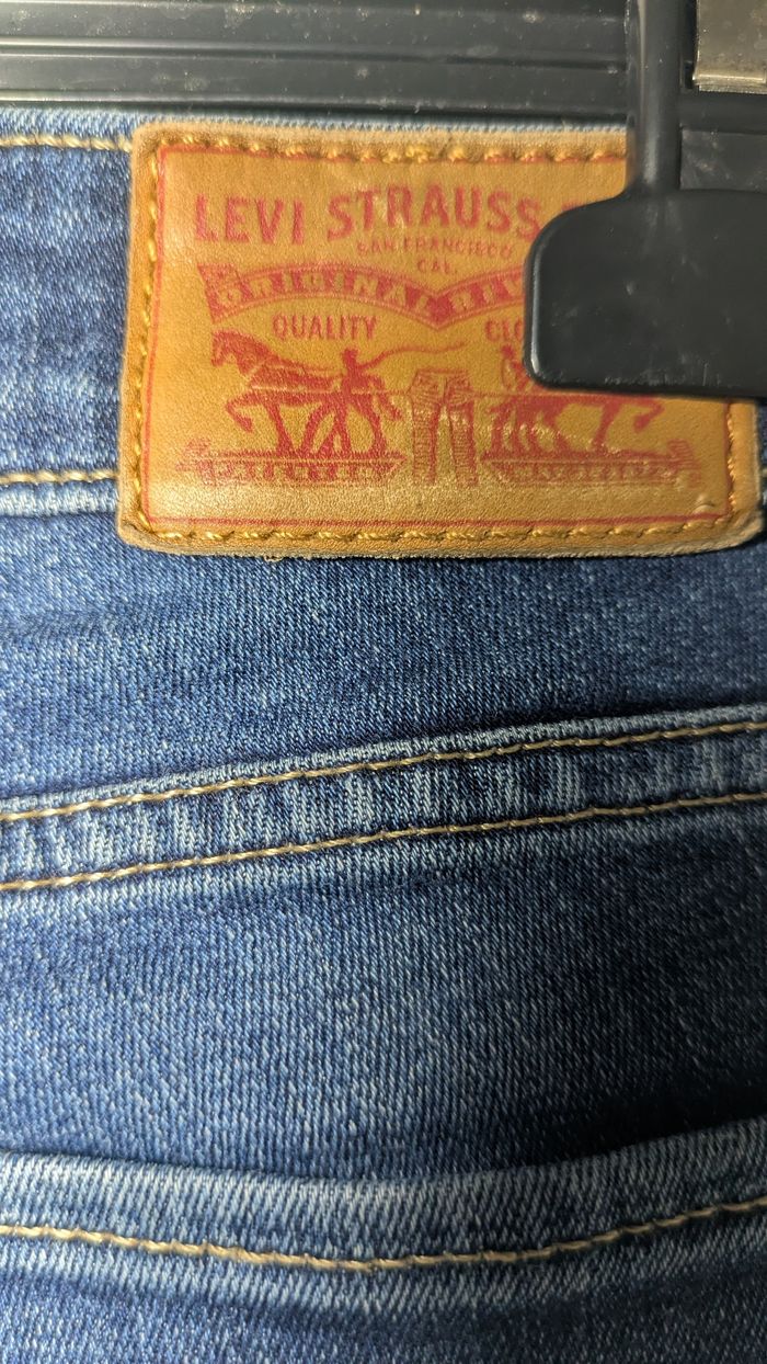 Jeans Levi's excellent état - photo numéro 8