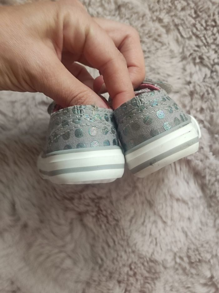 Chaussures brillante T19 - photo numéro 5