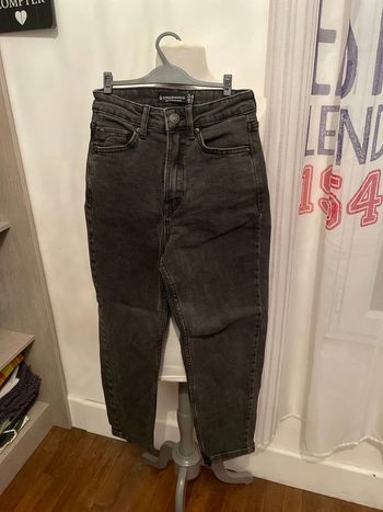 Jean Mom noir Stradivarius