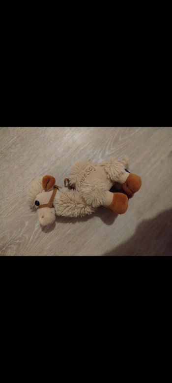 Peluche chameau