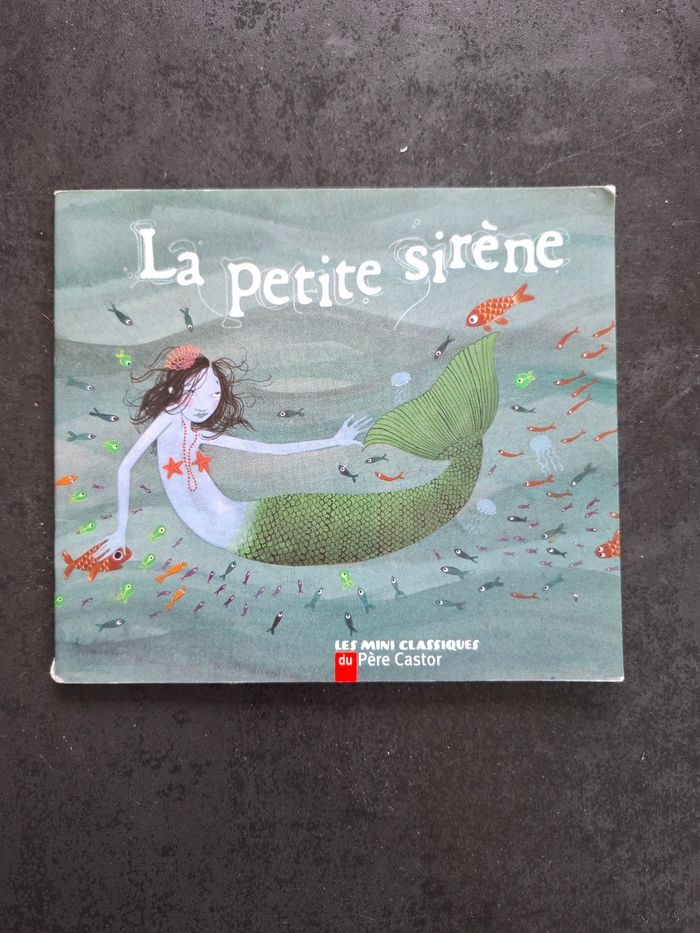 Livre La petite sirène en très bon état