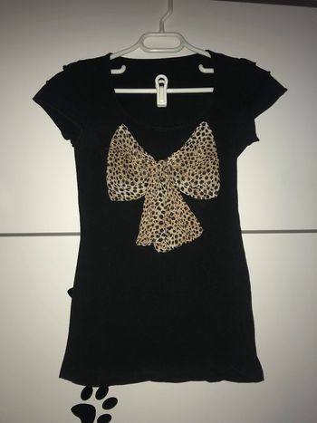 Top t-shirt noir moulant nous léopard état neuf taille S