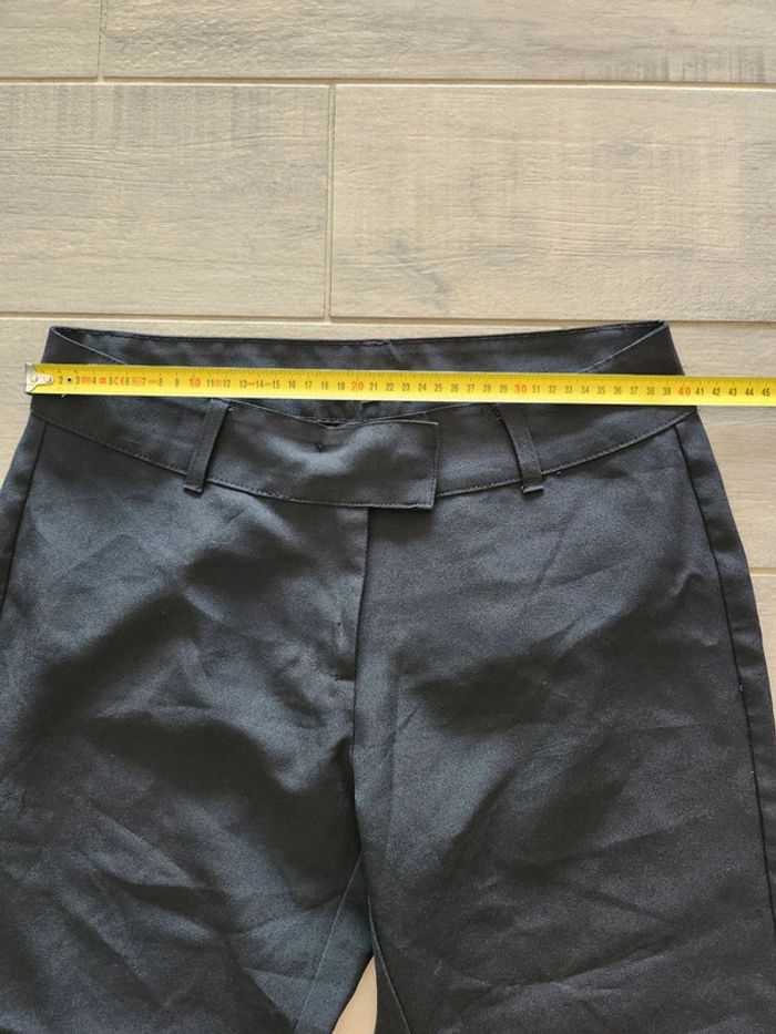 Pantalon noir a pinces in extenso taille 40 en très bon état - photo numéro 4