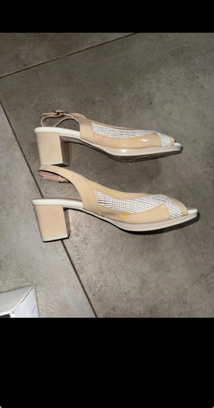 Chaussure à talons - photo numéro 4