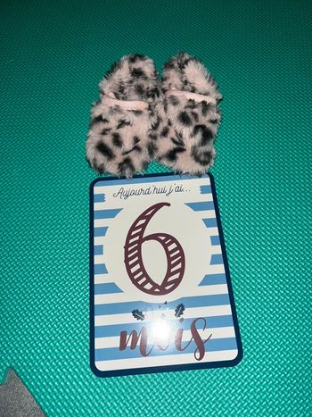 Chaussons léopard rose 6/9M