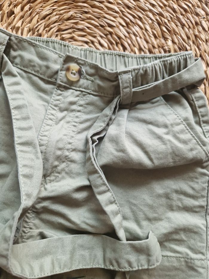 Short kaki - photo numéro 2