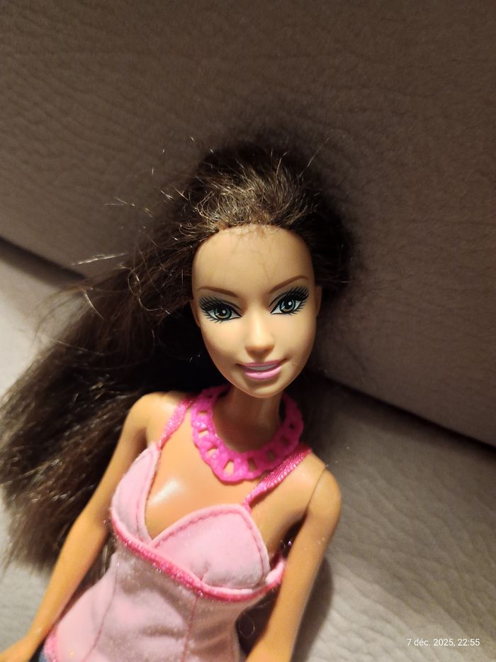 Barbie brune