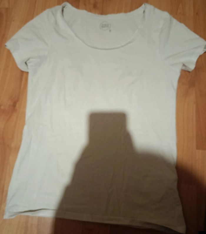 ✨ Tee-shirt blanc Dolce Bella – Taille S, facile à assortir & tendance 😎 - photo numéro 2