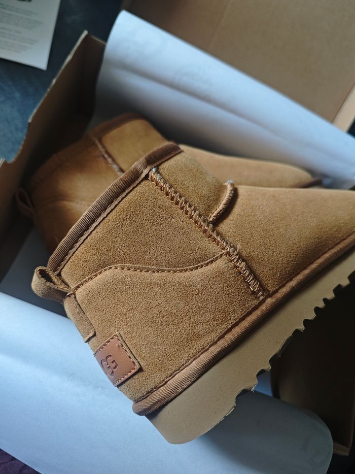 Ugg neuve - photo numéro 4