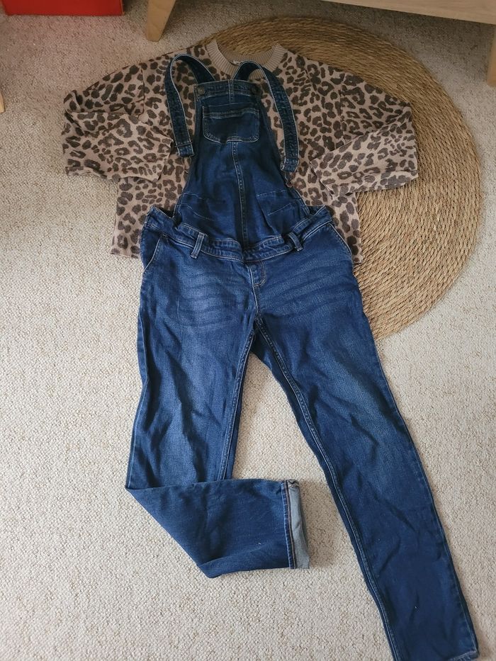 Salopette de grossesse