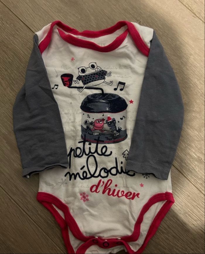 Lot de bodies - photo numéro 8