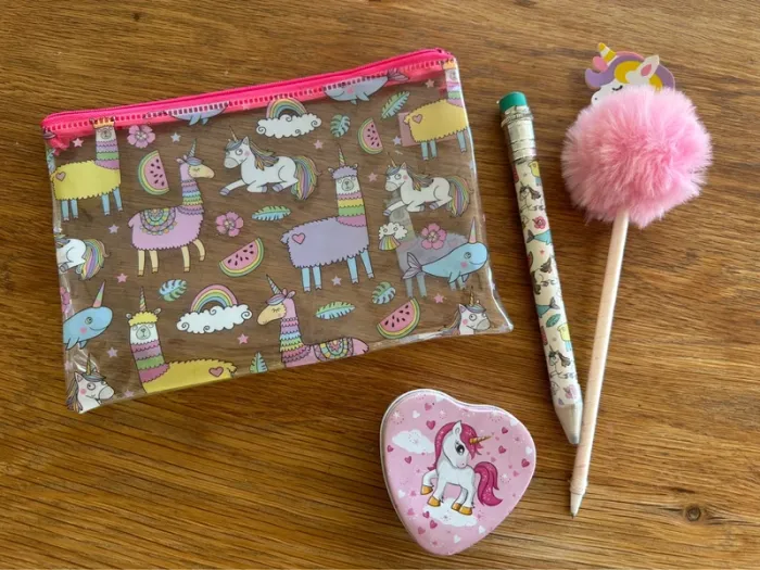 Trousse licorne, crayon, stylo et boîte