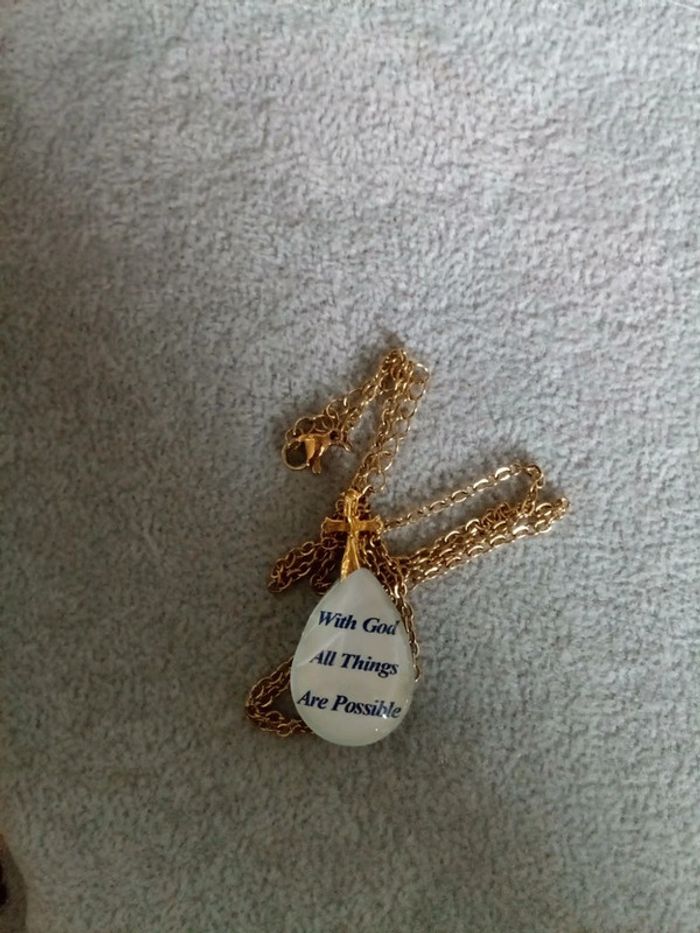 Collier médaillon sainte vierge - photo numéro 3