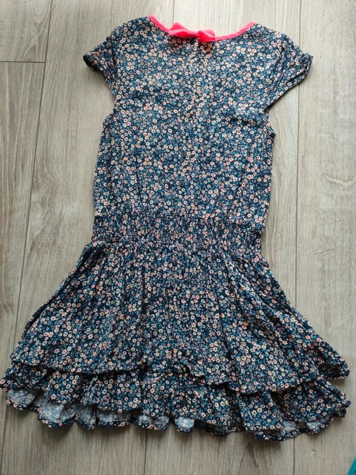 Robe a fleurs - photo numéro 3