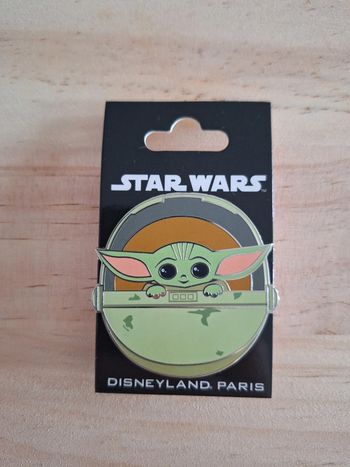 Pin's Star Wars The Child (Grogu / Baby Yoda) - Mandalorian - Disneyland Paris