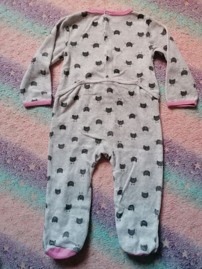 Pyjama 1 pièce fille taille 24 mois - photo numéro 2