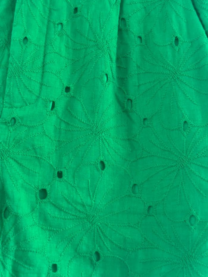 Short vert brodé - photo numéro 3