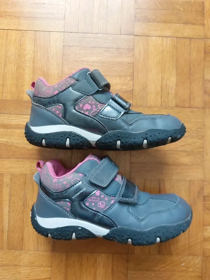 Chaussures de randonnée waterproof à scratch P32 - photo numéro 3