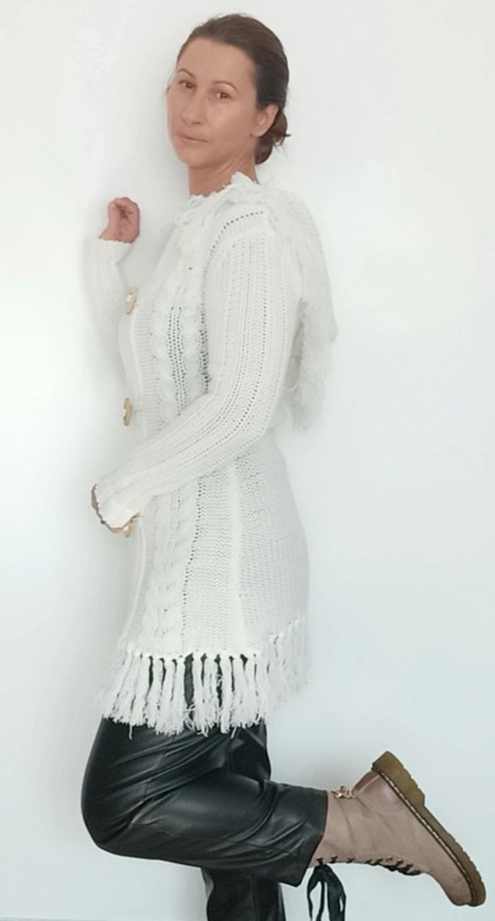 Gros gilet blanc frangé - photo numéro 6