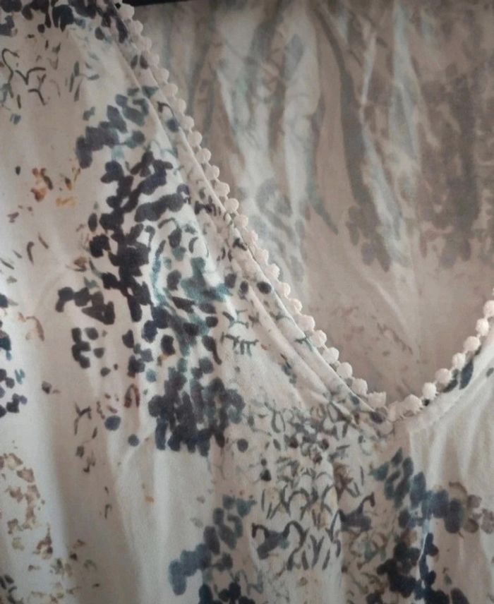 Robe mi-longue, col V , légère, taille 38 . Exetera - photo numéro 6