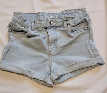 Short jean bleu clair 10 ans