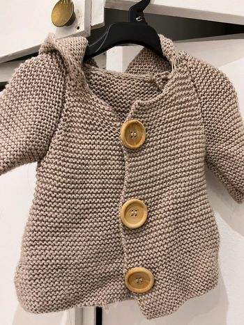 Gilet fait main 3-6 mois