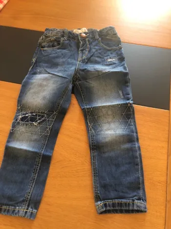 Jean avec plein de jolis détails