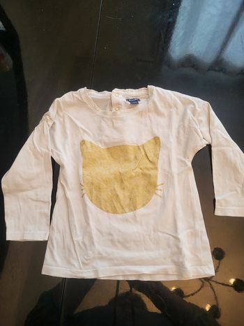 Haut ecru kiabi 2 ans