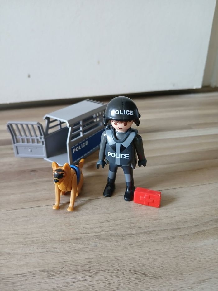 Lot playmobil thème police - photo numéro 5
