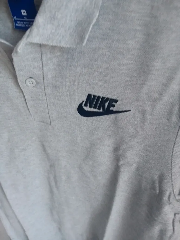 Polo nike brodé taille m - photo numéro 2