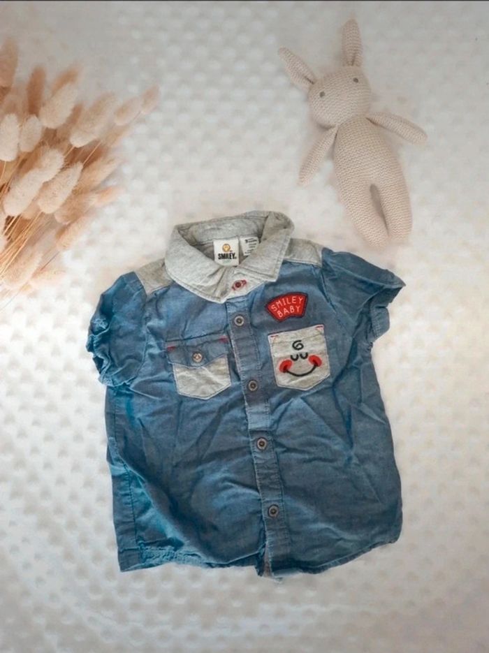 Petite chemise sans manches 9 mois