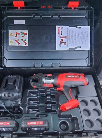 Sertisseuse Virax Viper M21+ avec Inserts en excellent état