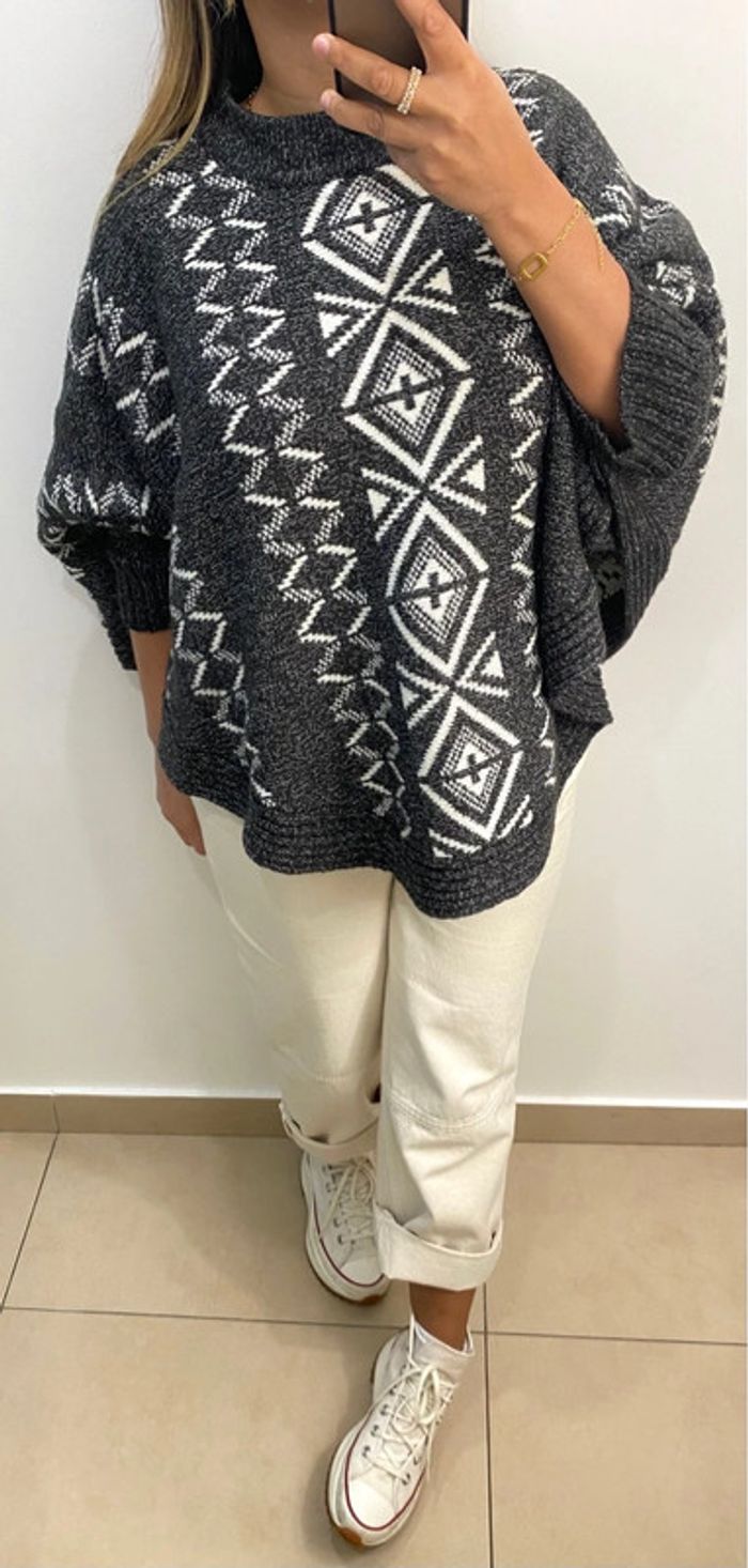 Superbe Pull Poncho Taille M - photo numéro 6