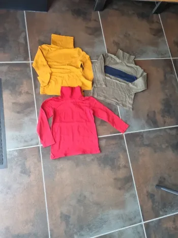 3 pulls col roulé