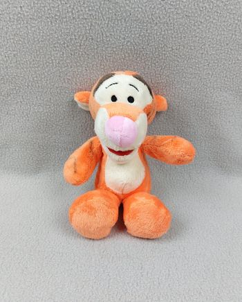 Peluche doudou Tigrou Winnie l’ourson 20 cm Nicotoy Simba smoby toys - A10968