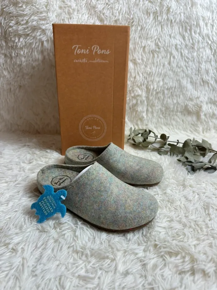 Paire de chaussons Mona Toni Pons taille 35