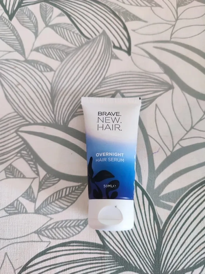 Brave new hair serum capillaire de nuit 50ml valeur 24€  à utiliser 12 mois après ouverture