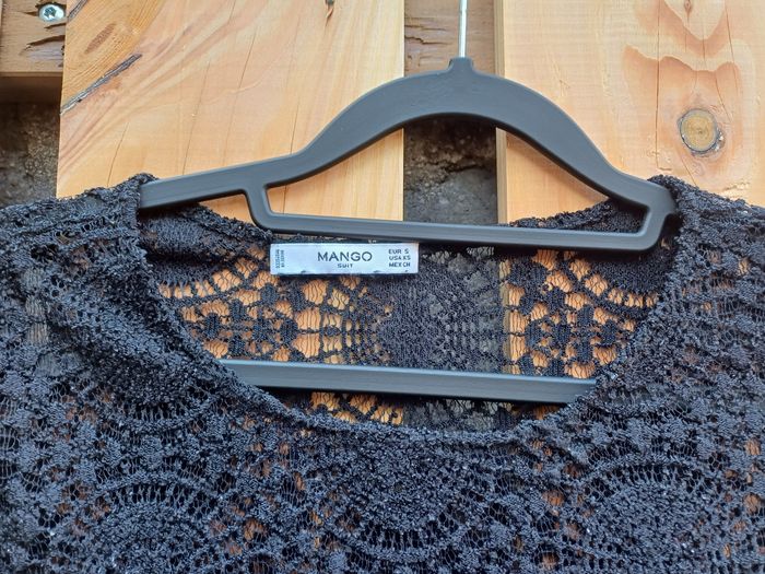 Jolie blouse en broderie noire Mango - photo numéro 3