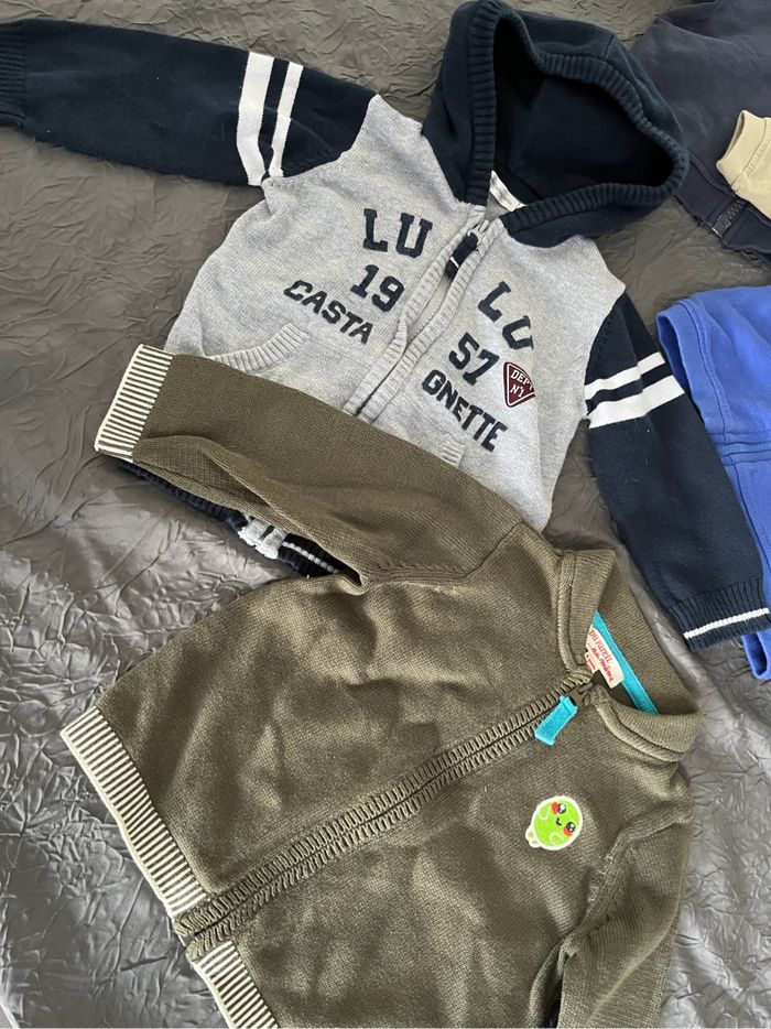 Lot vestes 6 mois - photo numéro 4