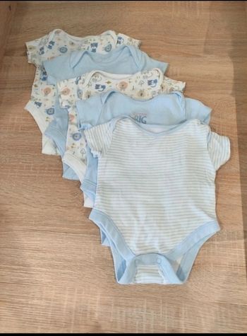 Lot de 5 body taille 1 mois