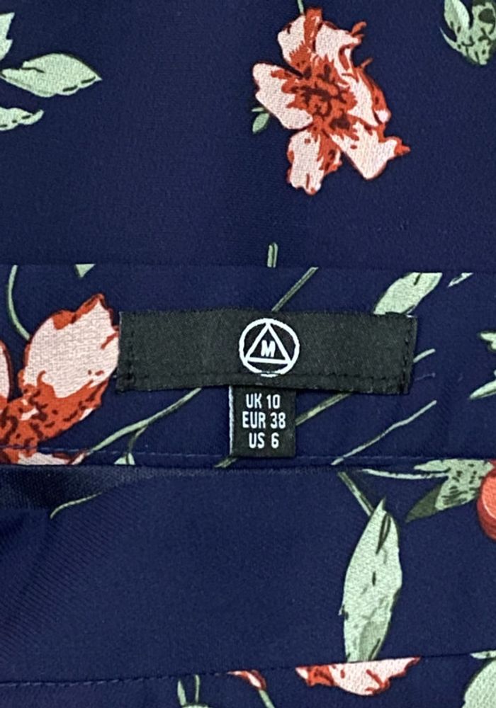 Jupe portefeuille bleue fleurie Missguided - photo numéro 6