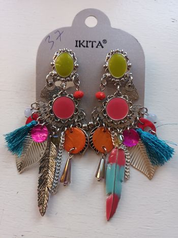 Boucles d'oreilles neuves