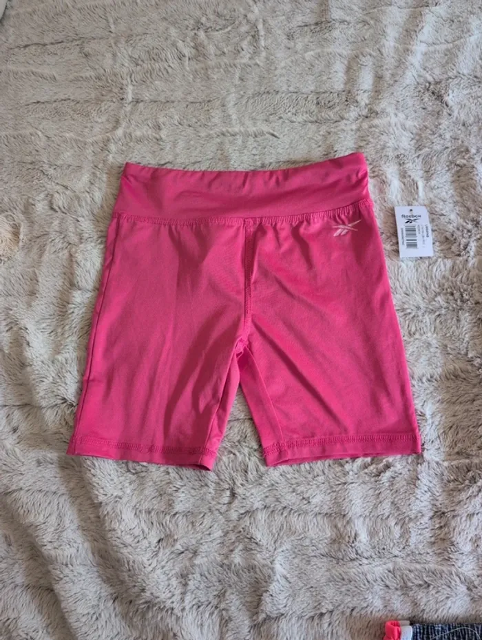 Short rose 8 ans Reebok fille