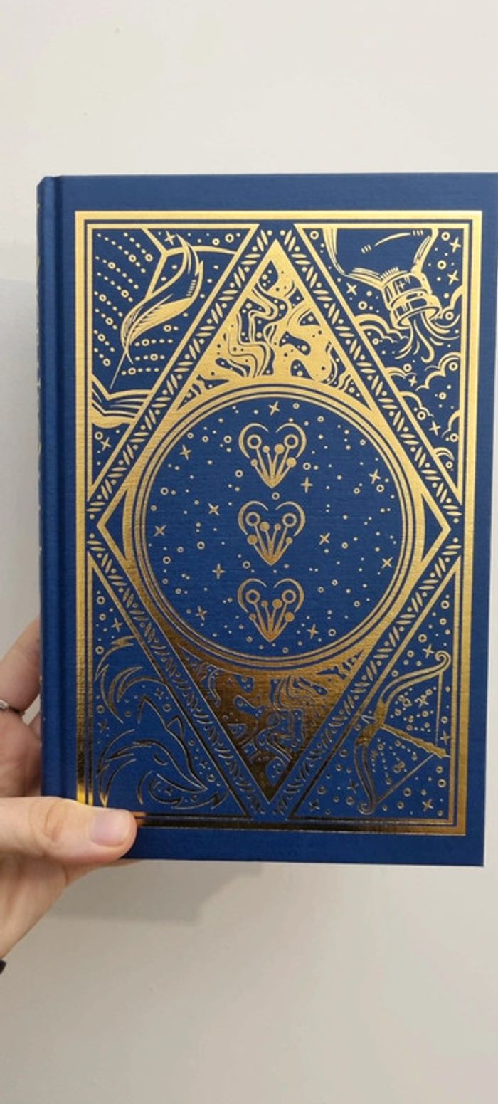 Once Upon a Broken heart signed exclusive Hodderscape Vault eddition - photo numéro 3